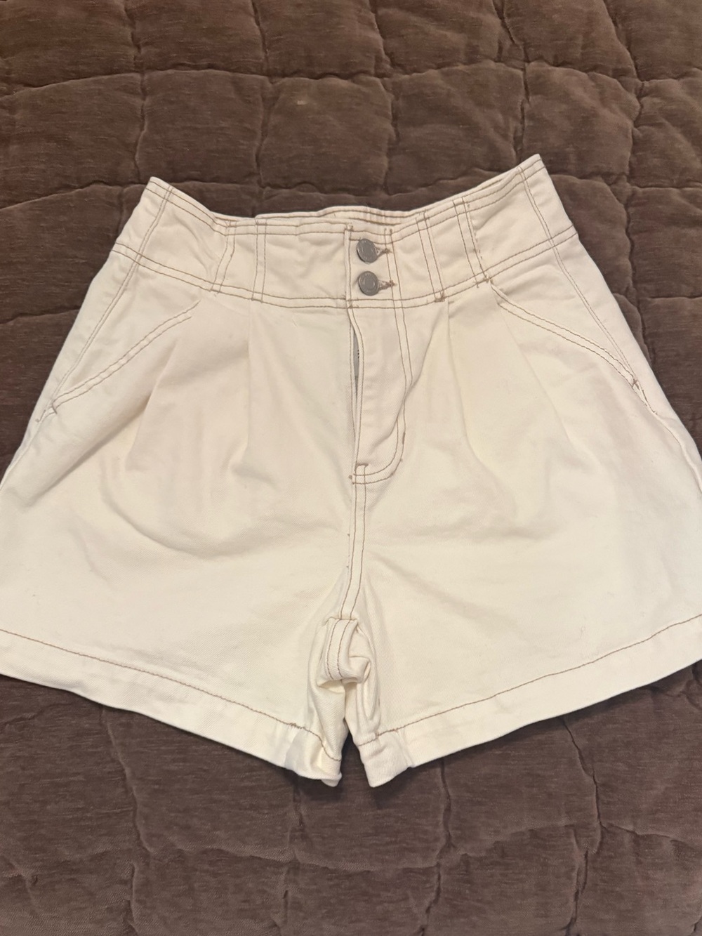 Time and Tru High-Waist Cream Pleated Shorts